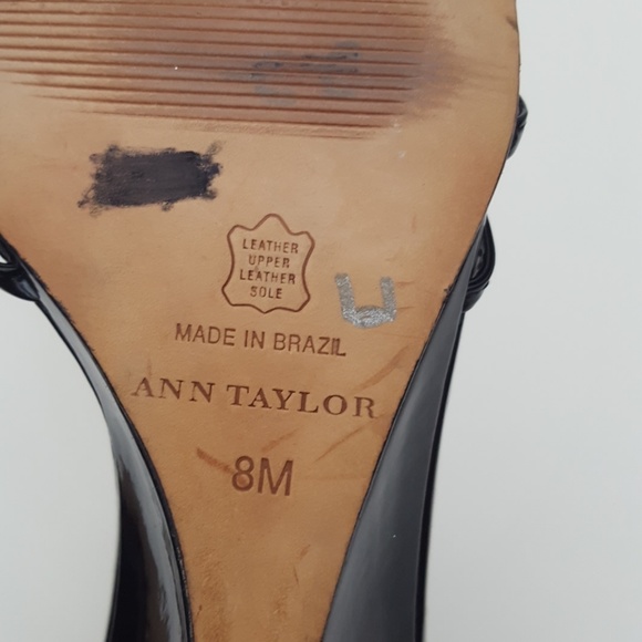 🔴SOLD🔴Ann Taylor patent leather wedge low heel sandal 8M - Picture 6 of 8